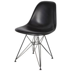 Eames Side Chair in Black