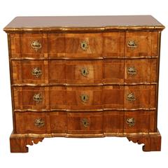 Danish Rococo chest of drawers with key 5