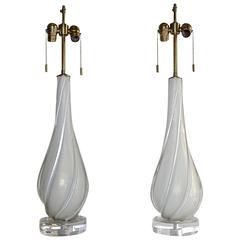 Paire de lampes de table Murano Barbini blanc & or