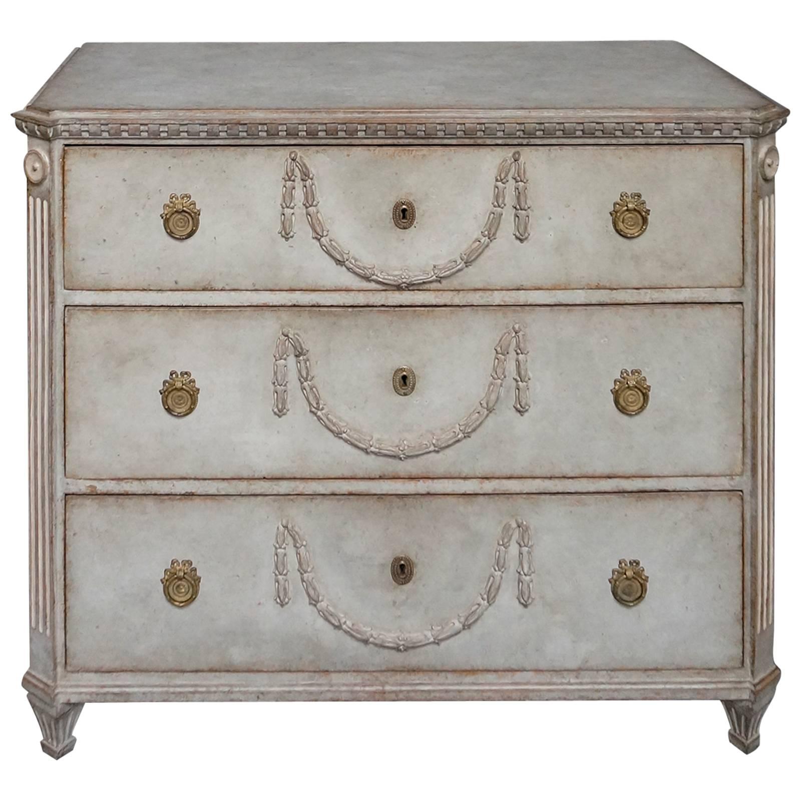 Neoclassical Chest of Drawers with Beautiful Detail For Sale