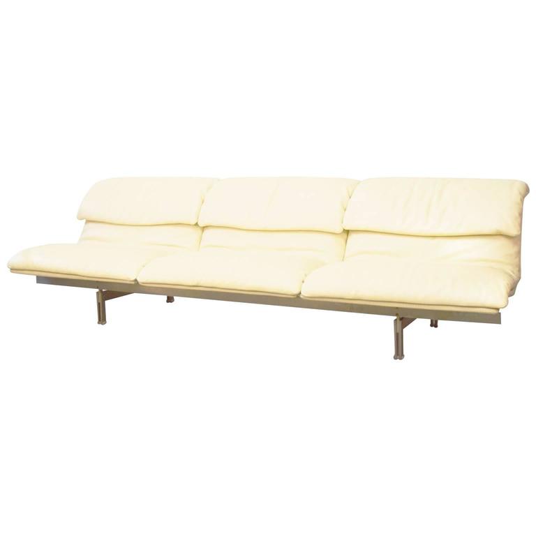 Giovanni Offredi 'Wave' Leather Sofa by Saporiti, Italy For Sale