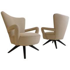 Pair of Armchairs Attributed to Vladimir Kagan 8
