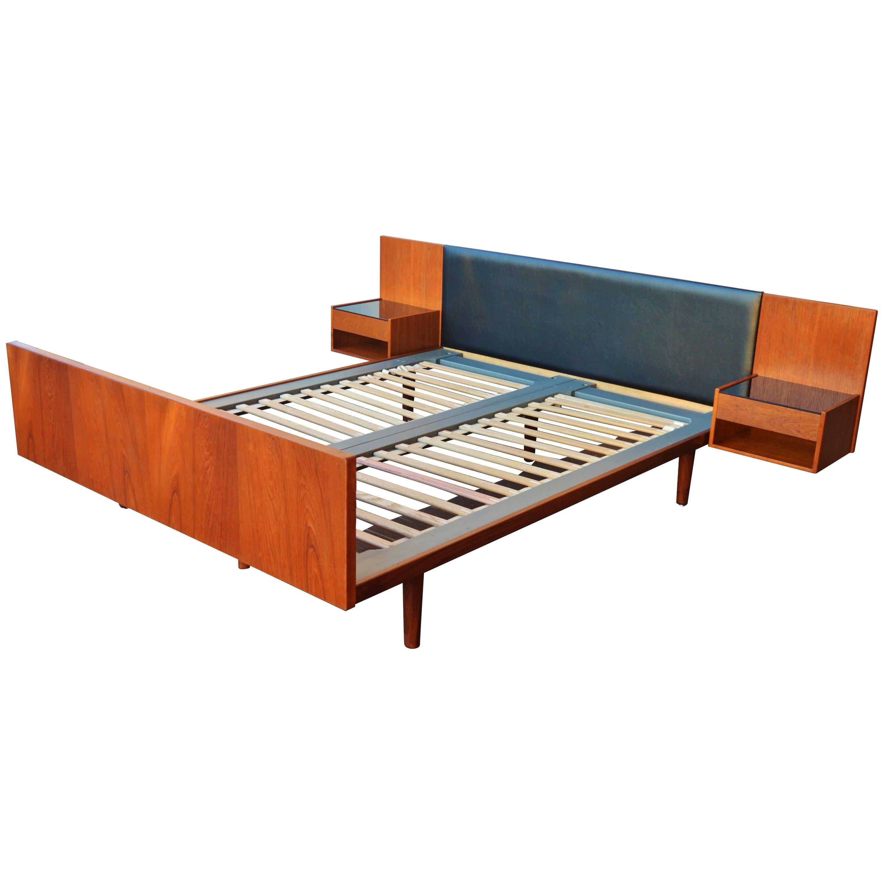 Impeccable Hans Wegner Teak Queen Size Platform Bed