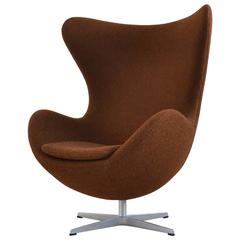 Arne Jacobsen Egg Chair by Fritz Hansen in Divina Melange 