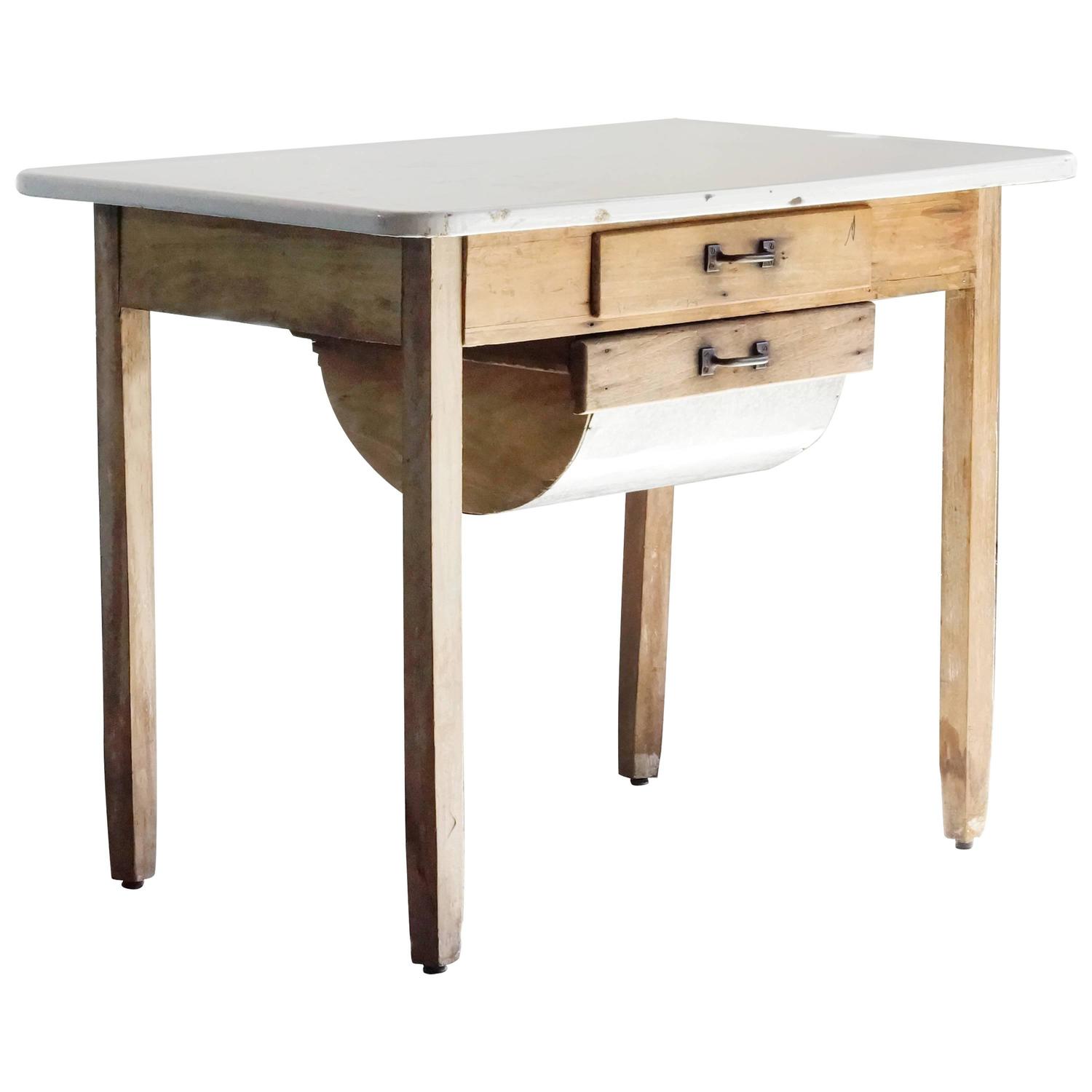 Primitive Possum Belly Baker's Table at 1stdibs