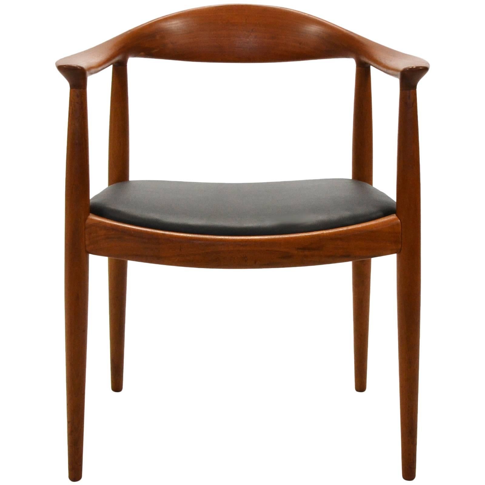Hans Wegner Round Chair/The Chair by Johannes Hansen