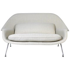 Womb Sofa by Eero Saarinen for Knoll