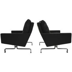 Pair of PK31 Lounge Chairs by Poul Kjaerholm