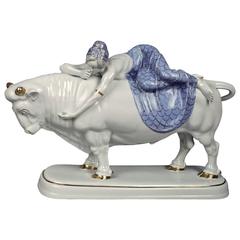 Figurine en porcelaine Art Déco Fraureuth représentant Europe et le taureau par Carl Nacke