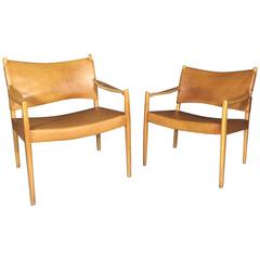 Per-Olof Scotte "Premiär 69" Oak and Leather Chairs, Sweden, 1950s