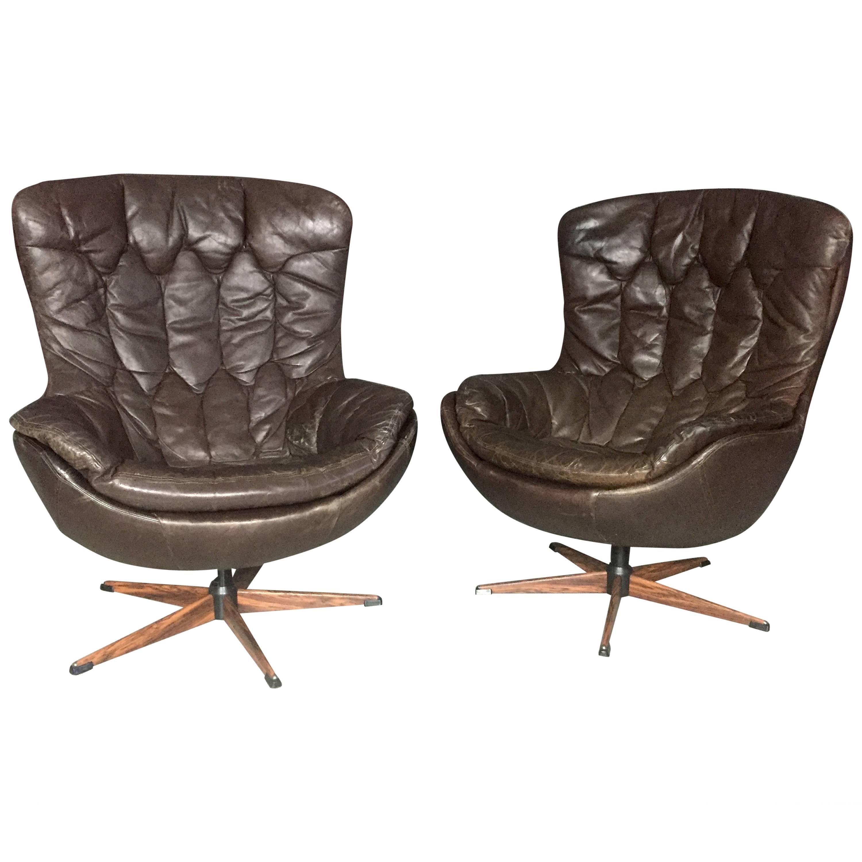 H.W. Klein Pair of Sculpted Tufted Leather Swivel Chairs, Denmark, 1970
