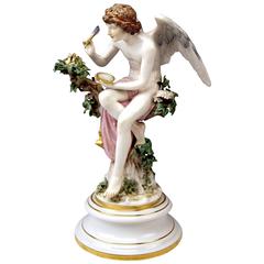 Antique Meissen Amor Feeding Nightingales by R. Hölbe, Model N 195, circa 1900