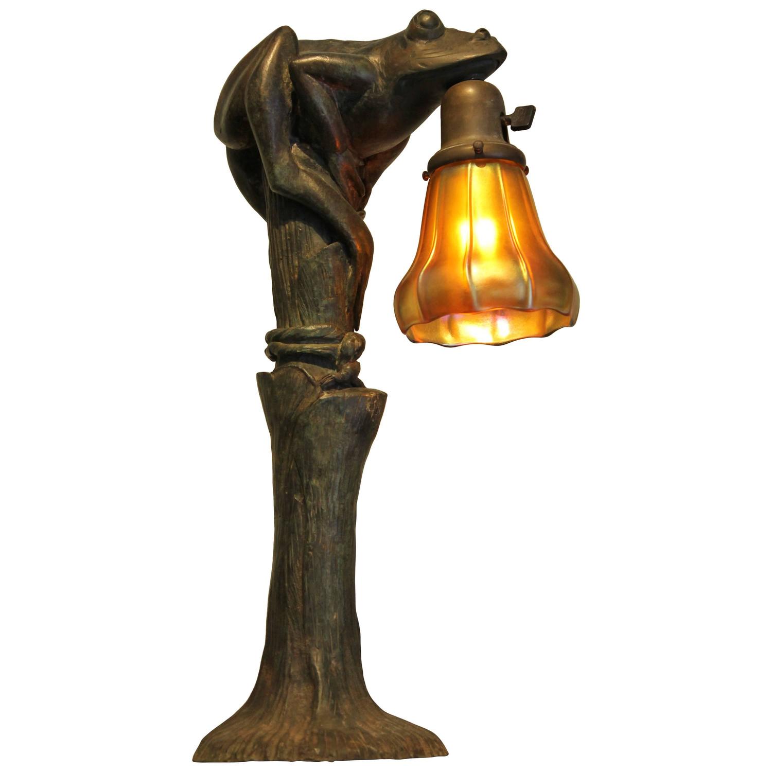 Art Nouveau Figural Bronze Frog Lamp with Steuben Shade For Sale at 1stdibs