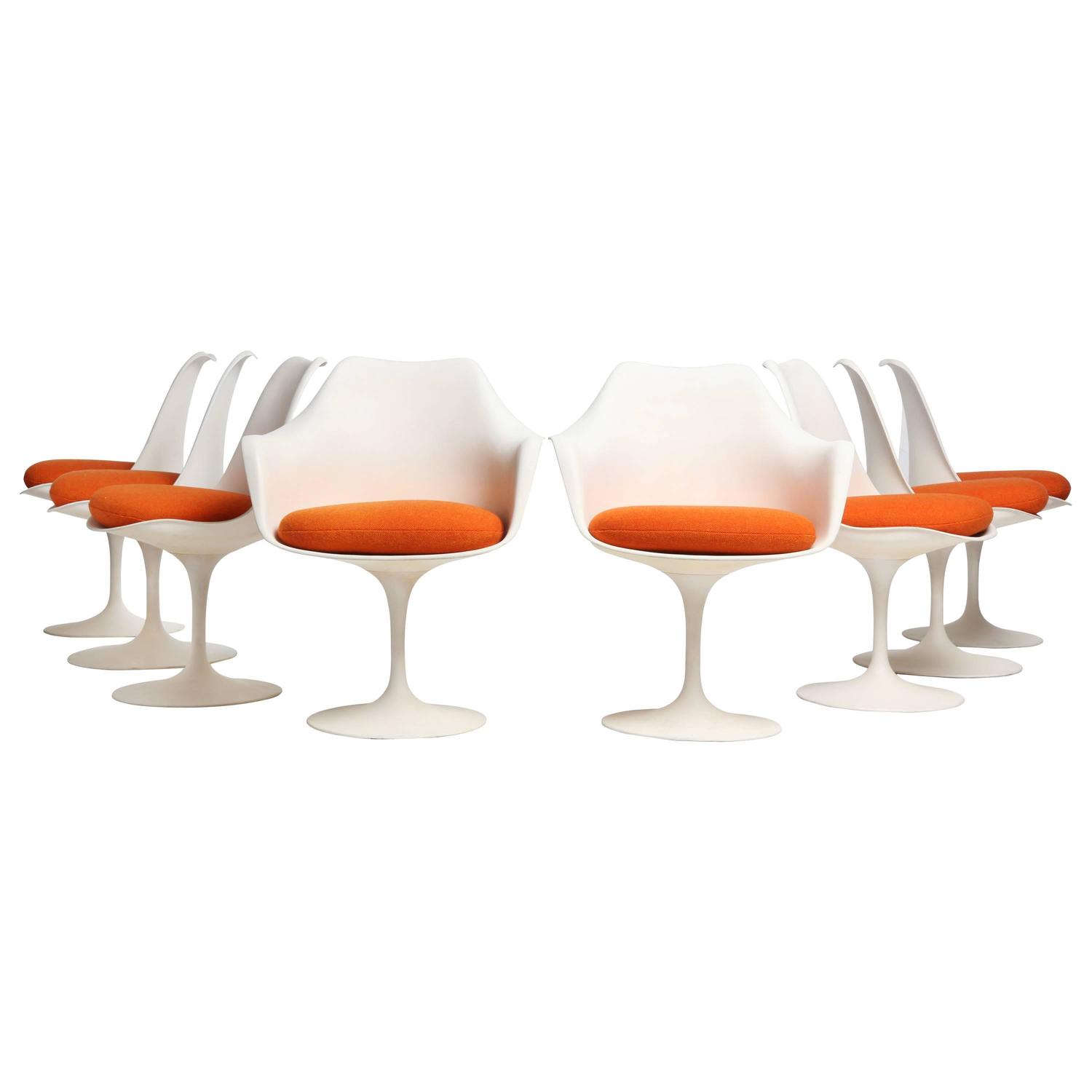 Tulip Chairs by Eero Saarinen For Sale at 1stdibs