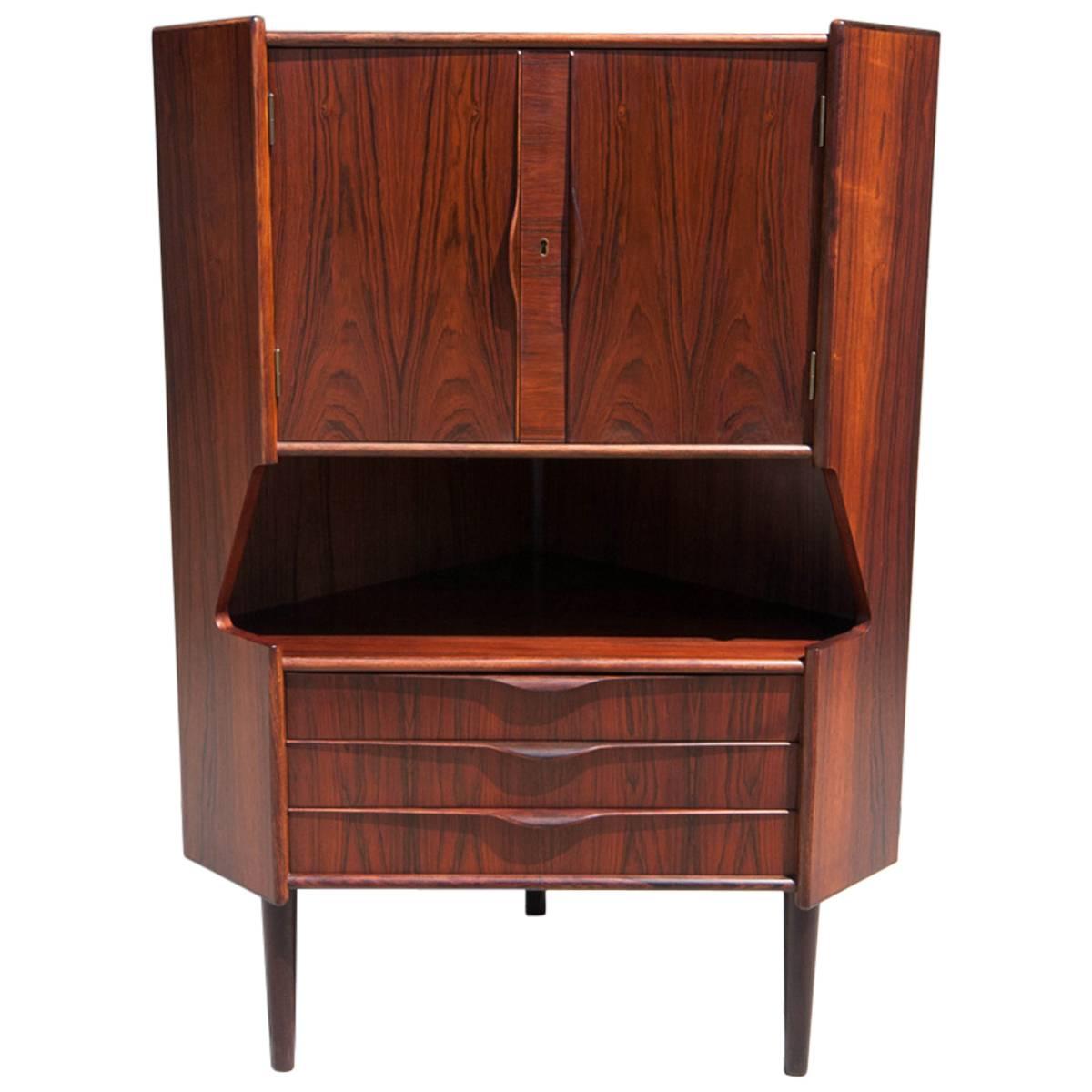 Gunni Omann Rosewood Corner Bar