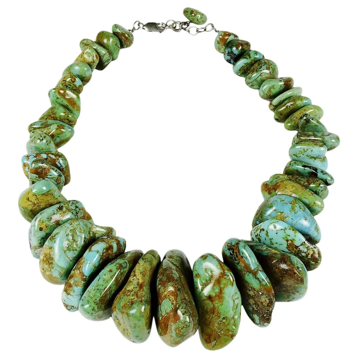 Impressive Vintage Turquoise Graduated Bead Necklace at 1stdibs