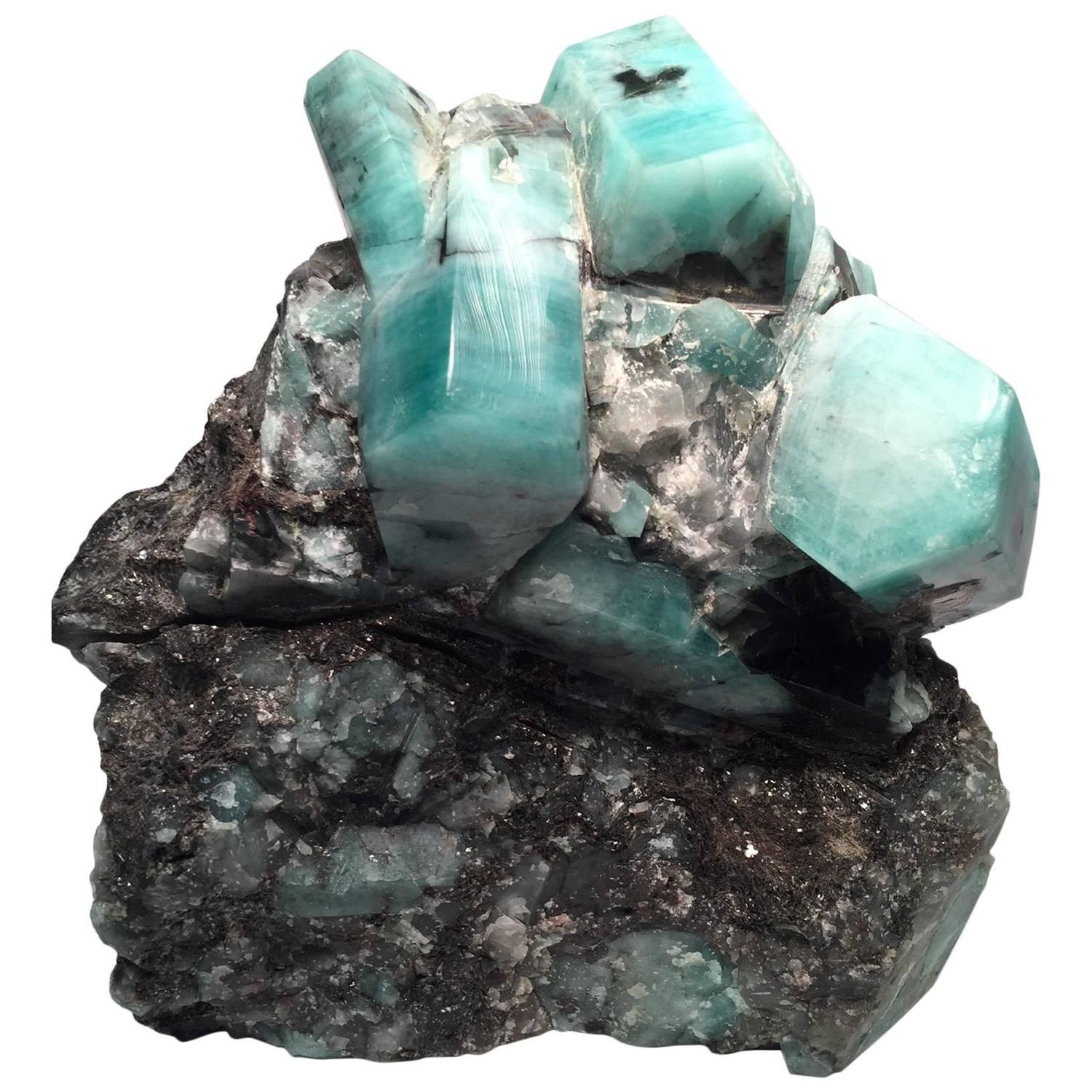 Large Raw Emerald Specimen For Sale at 1stdibs