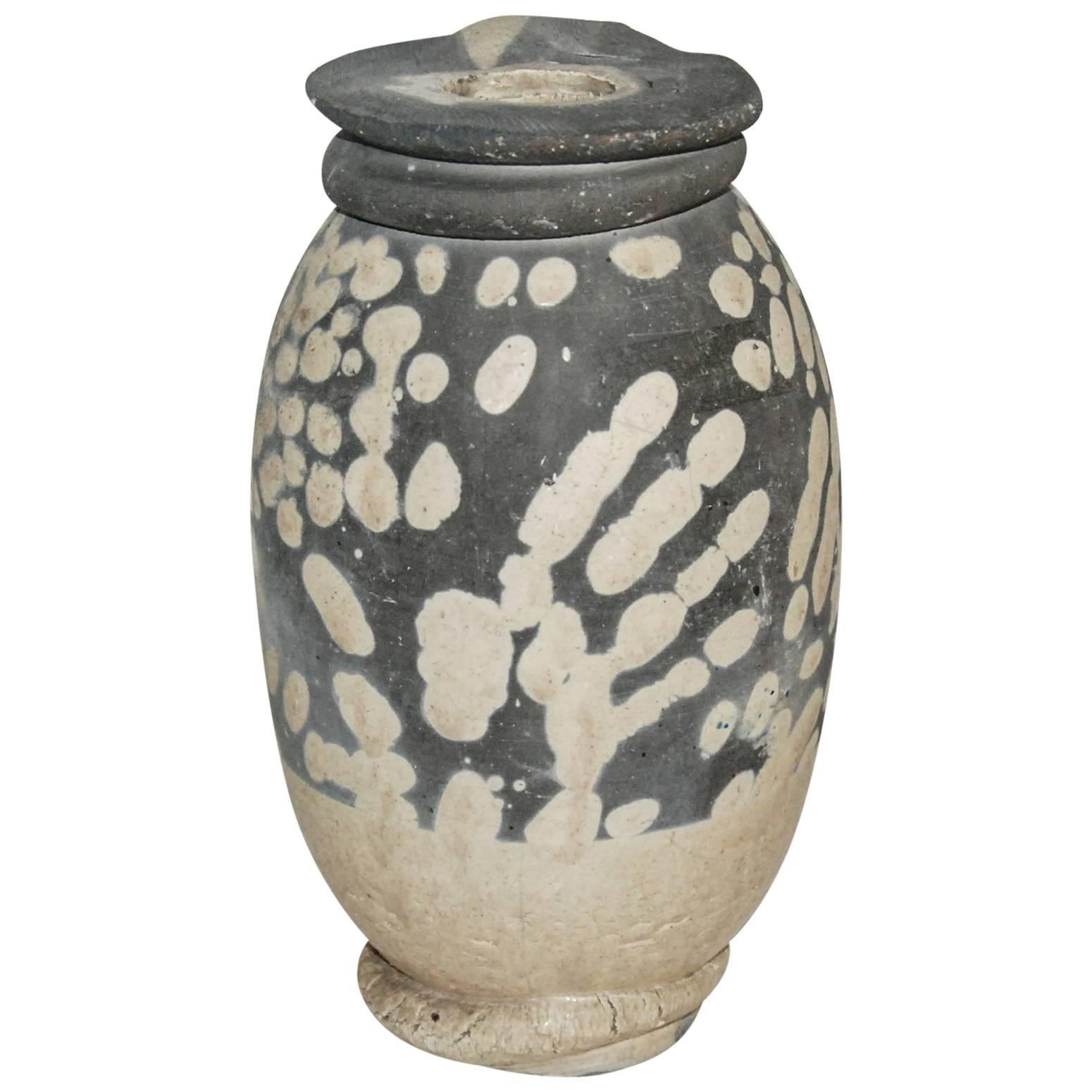 Paul Soldner Raku-Fired Ceramic Vase, United States, circa 1980 For Sale