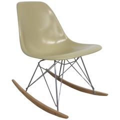 Eames Side Shell Rocking Chair