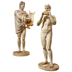 Statues d'Apollon et de Marsyas grandeur nature sculptées dans le style néoclassique du Grand Tour d'Italie