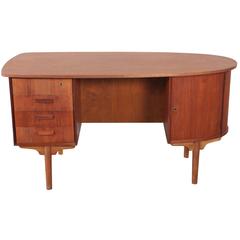 Curved "Journalist" Desk with Open Back Display Shelf 1