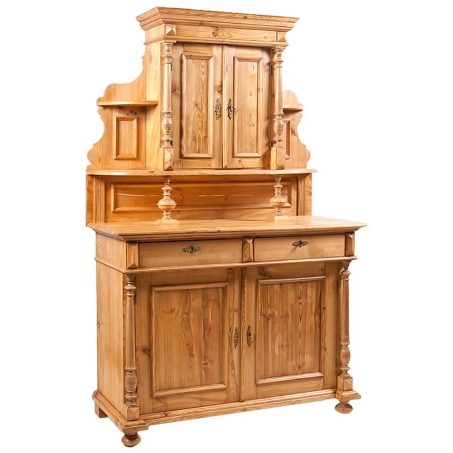 Gründerzeit Hutch in Pine, circa 1880 For Sale