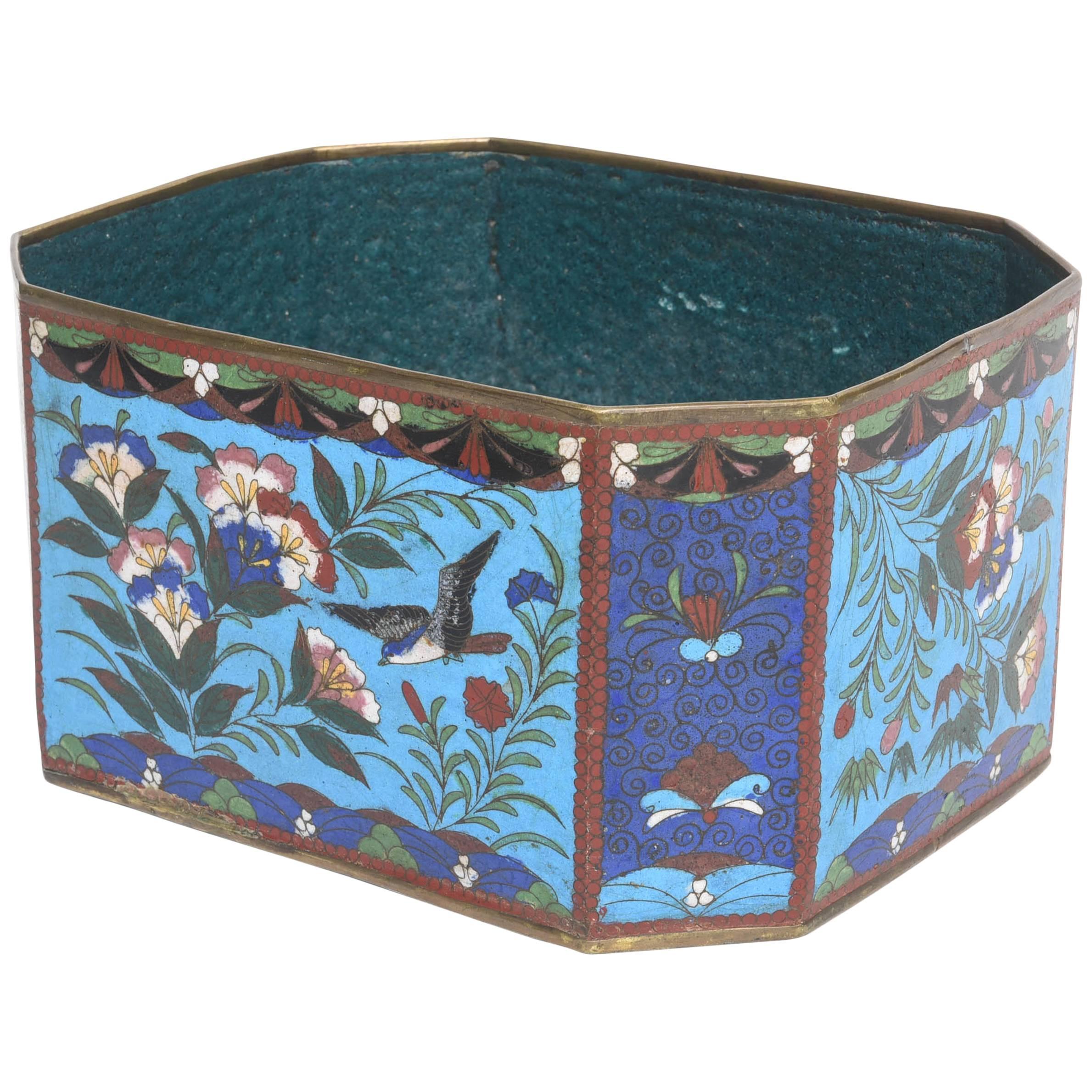 Chinese Cloisonné Octagonal Cachepot or Box, circa 1900