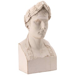 Busto di Cesare intagliato