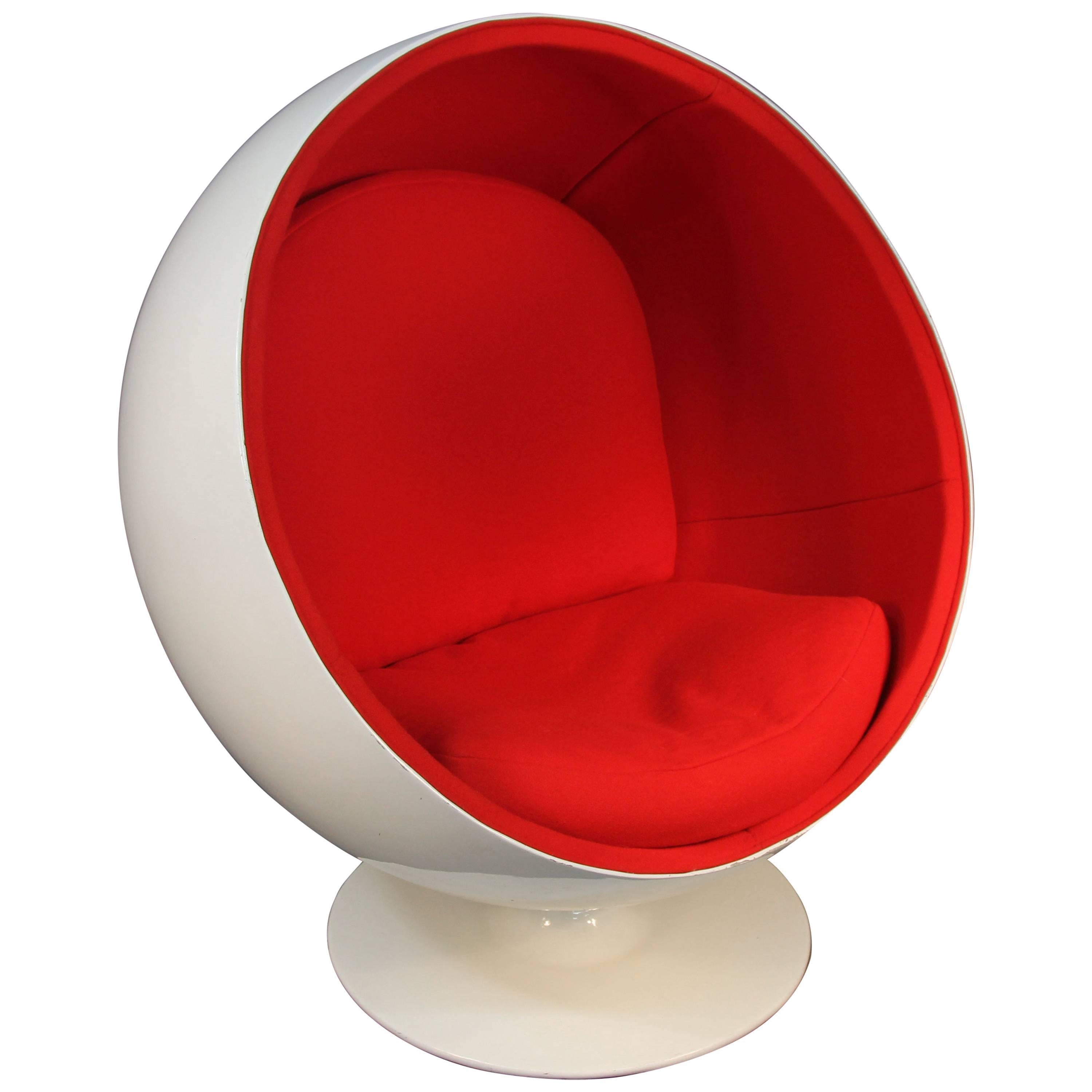 Eero Aarnio Ball Chair Newly Upholstered, 1960s