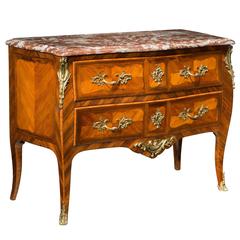 Louis XV Bombe Kingwood Commode with Quartered Drawer Fronts 4