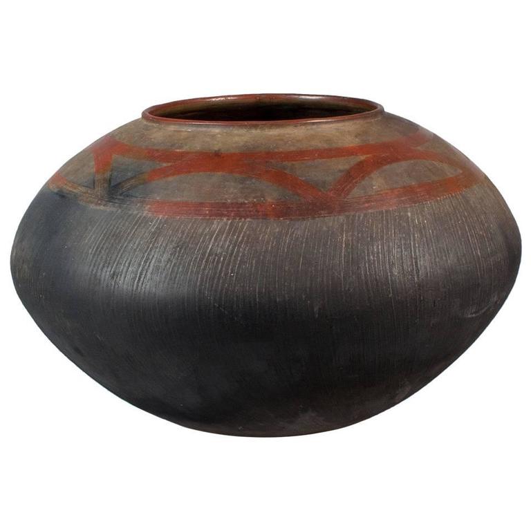 African Terracotta Pot, Zambia For Sale at 1stdibs