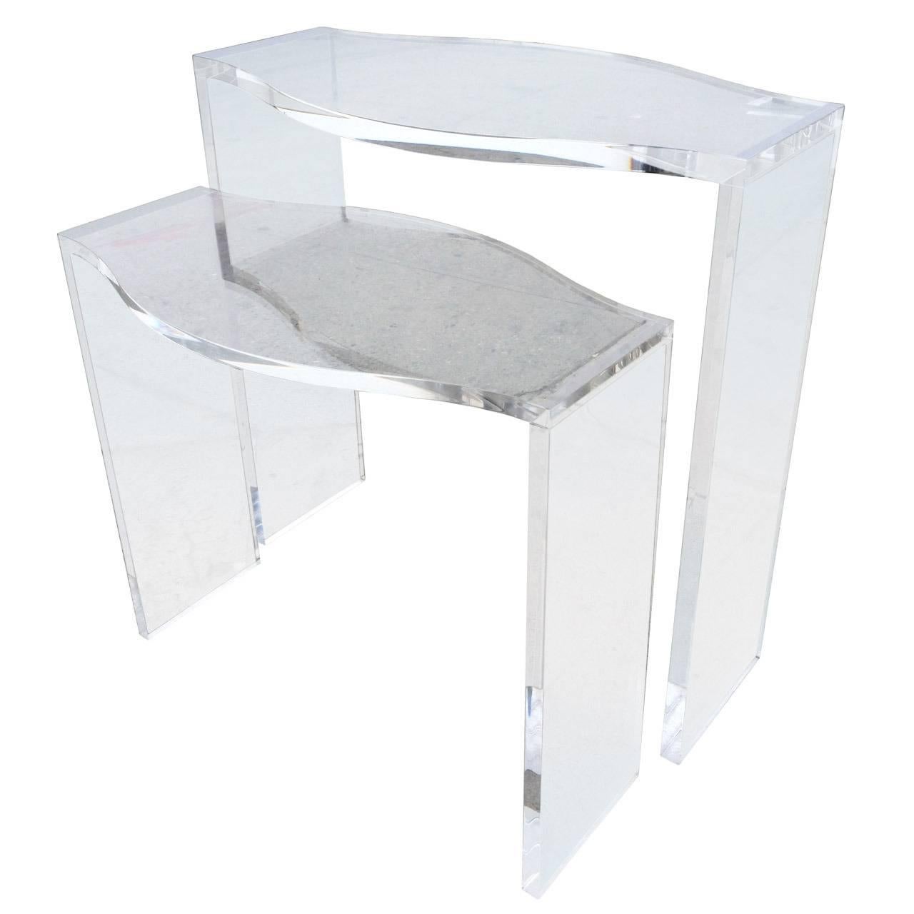 Tables gigognes en Lucite de Charles Hollis Jones, « Routed Line »