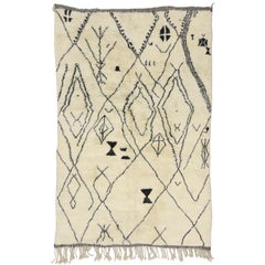 Contemporary Berber Moroccan Rug with Tribal Design, Berber Moroccan Rug