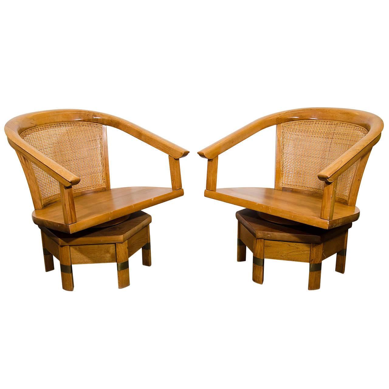  Elegant Edward Wormley for Dunbar Swivel Chairs For Sale