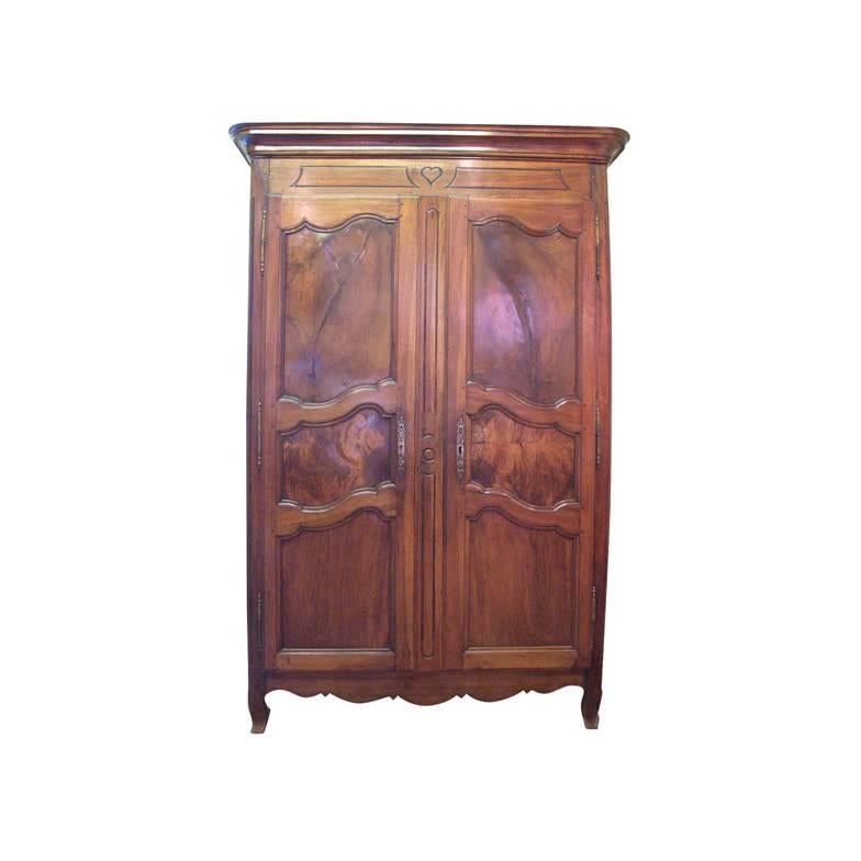 Early 19th Century French Walnut Armoire For Sale