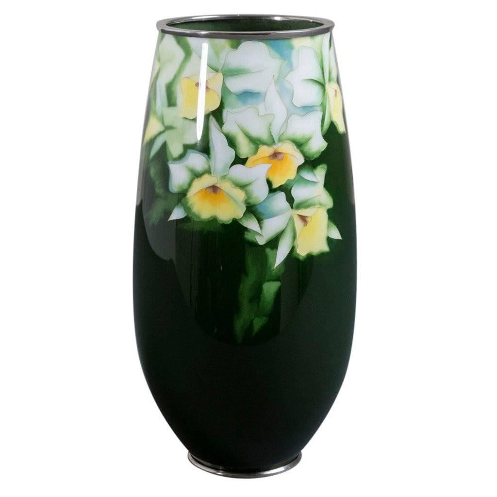 Japanese Cloisonné Green Enamel Vase, circa 1970 For Sale