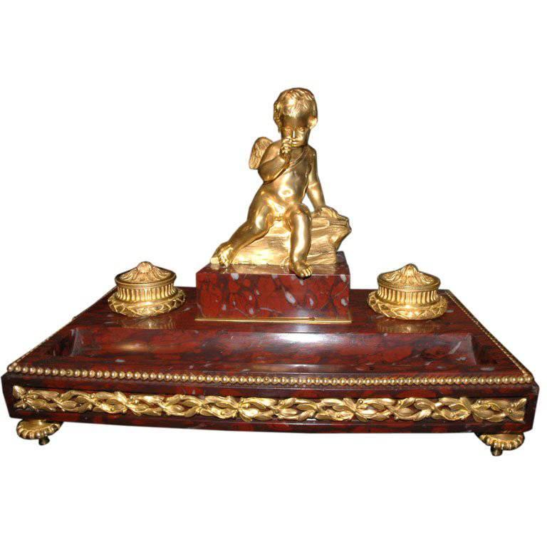 Encrier français de style Louis XVI en marbre et bronze doré en vente