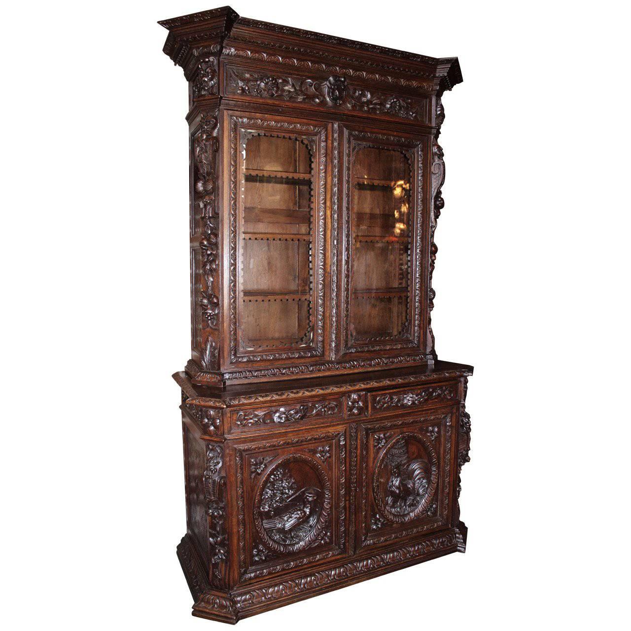 Early 20th Century French "Hunt" Style Bookcase For Sale