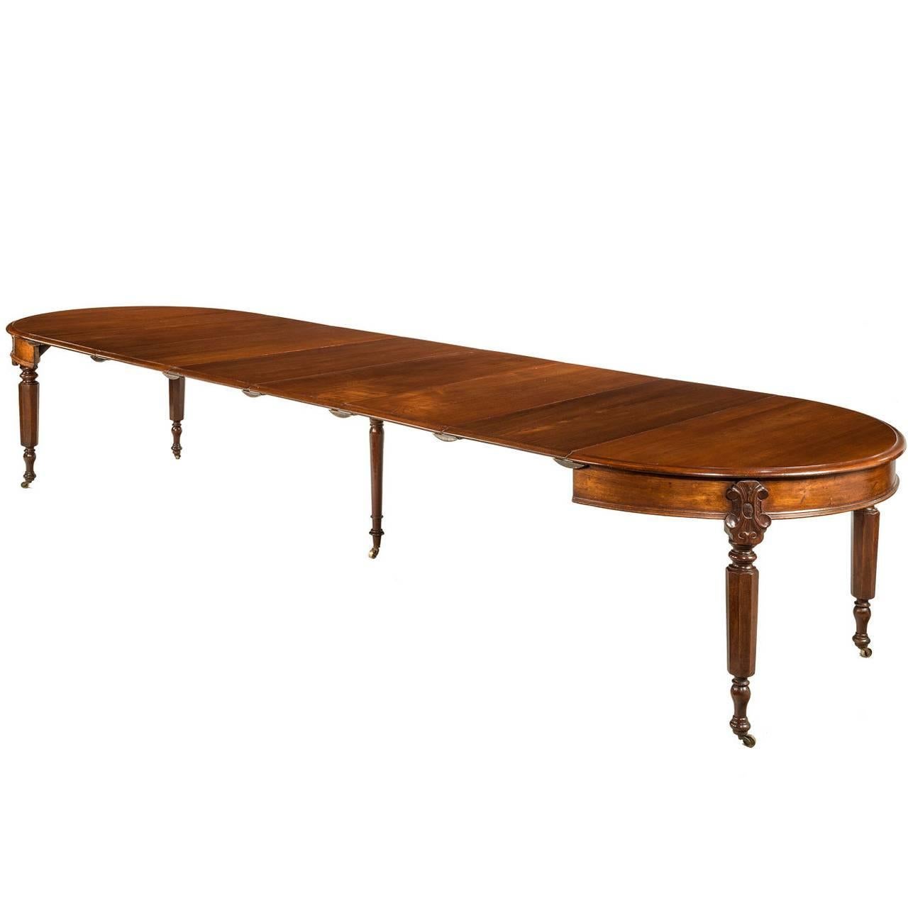 Mid-19th Century Extending Circular Dining Table