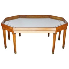  Table basse vintage en acajou blond et miroir surmontée de Ralph Lauren