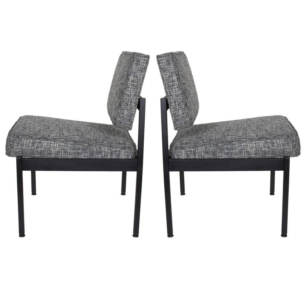 Pair of Mid-Century Modern Easy Chairs in the Style of Florence Knoll