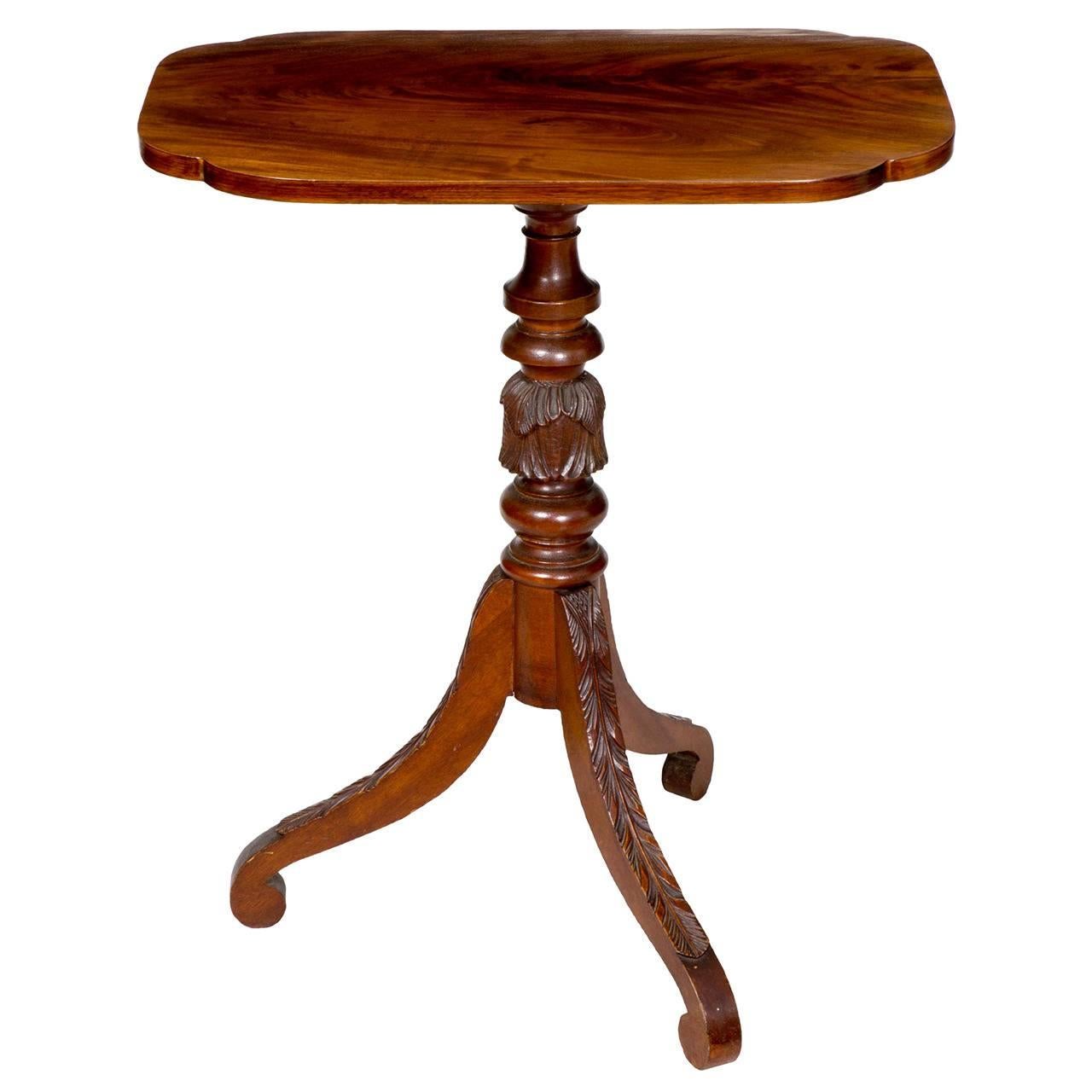 Federal Carved Mahogany Tilt-Top Candlestand, Probably New England, circa 1825 For Sale