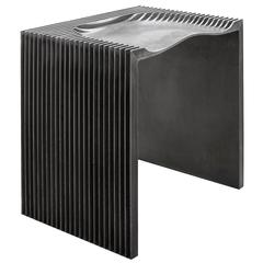 Sgabello No.1, in alluminio, di Janjanssenwerken