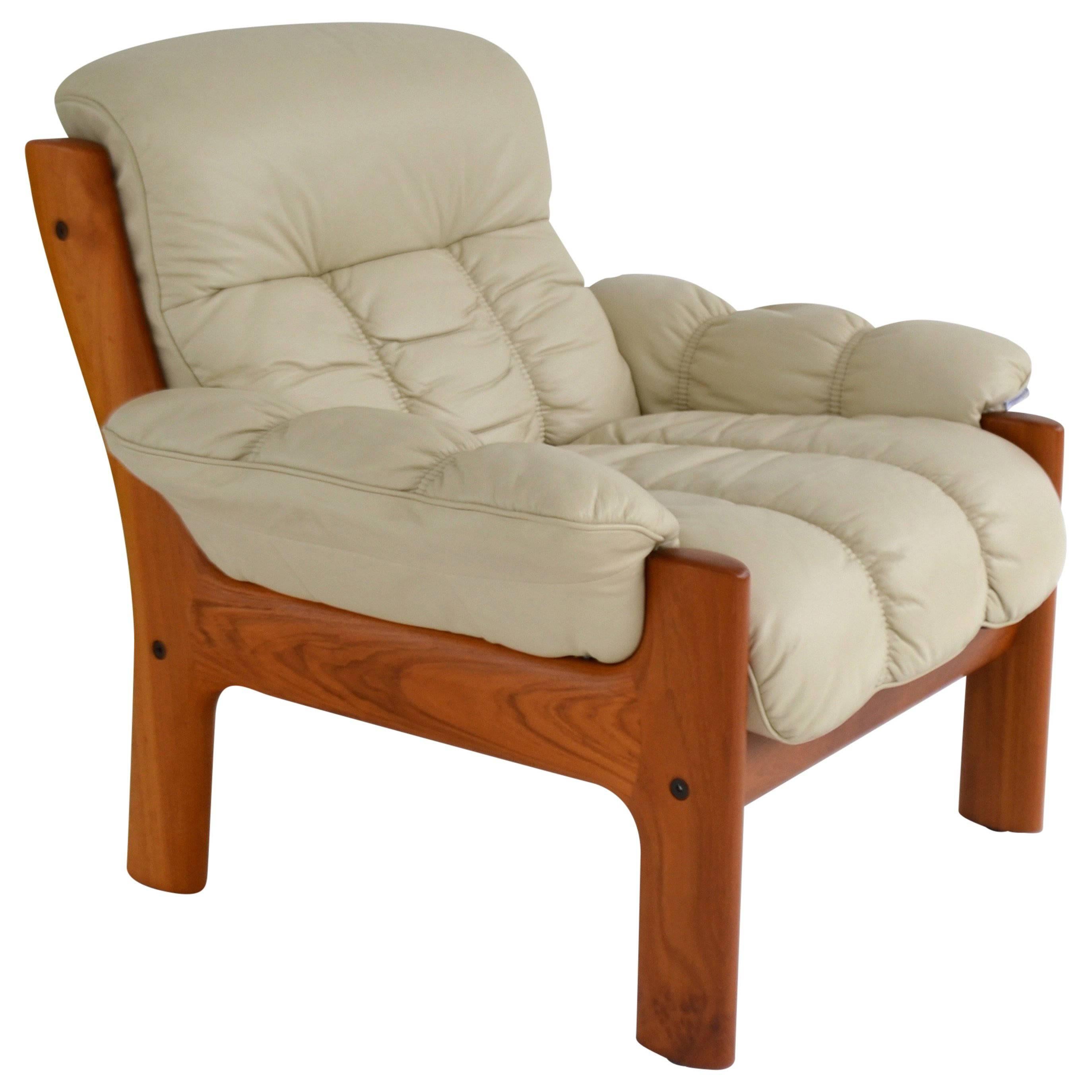 Postmodern Leather and Teak Club Chair by J. E. Ekornes
