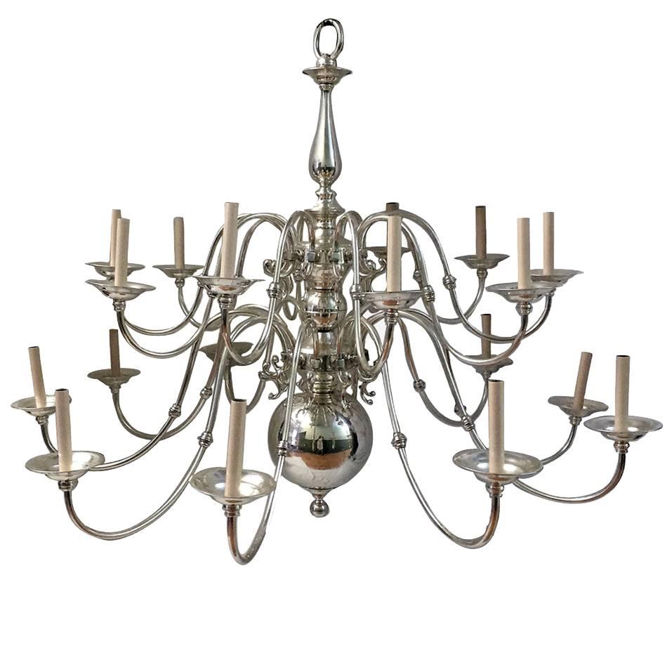 Grande lampadario placcato argento