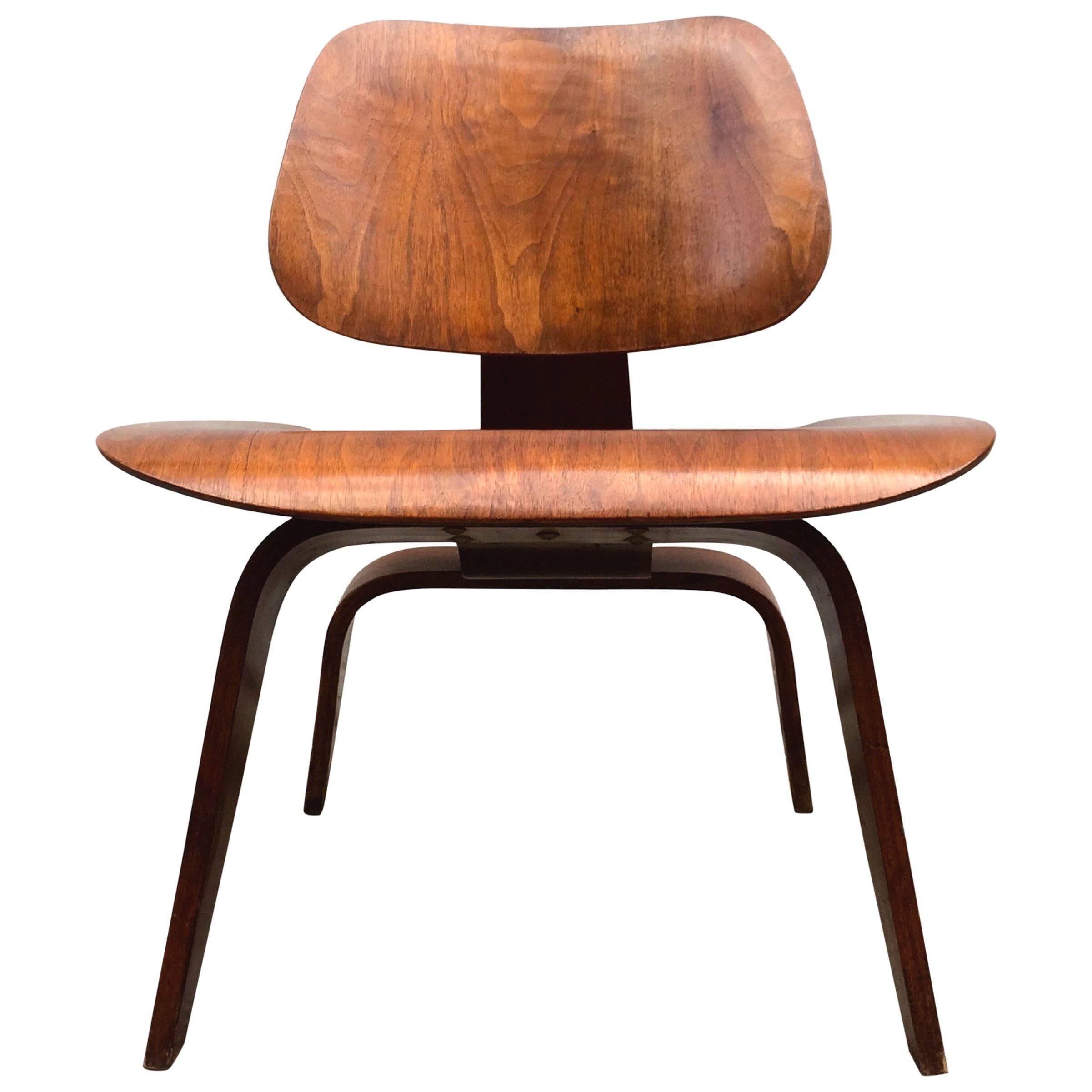 Eames Evans Walnut LCW Chair