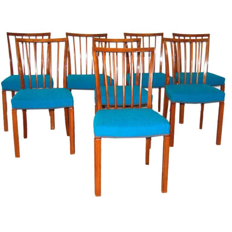 Ensemble de huit chaises de salle à manger par un ébéniste danois en acajou en vente