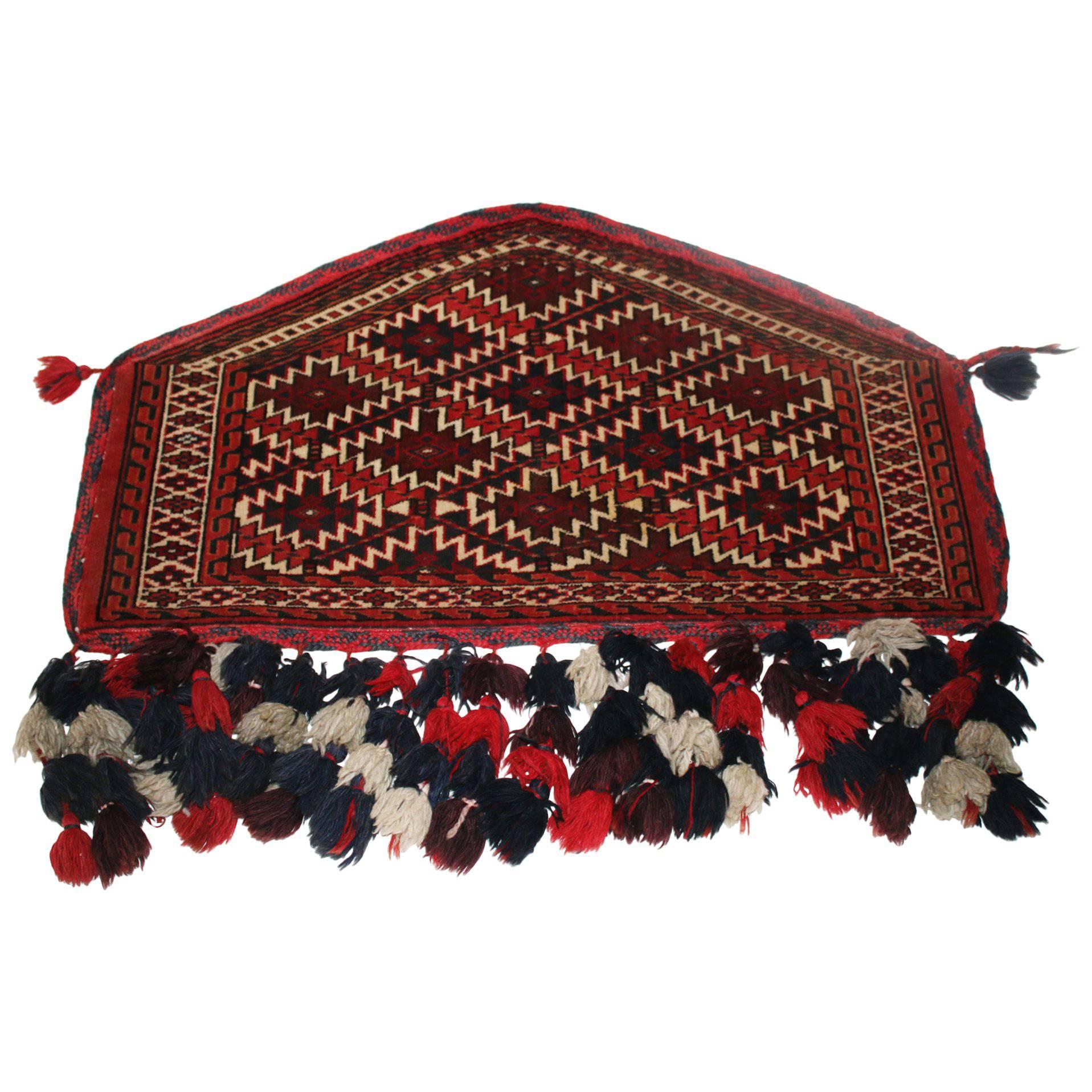 Antikes türkisches Asmalyk-Kamelien-Trappen-Textilien-Wandbehang im Angebot