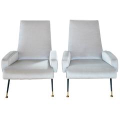 Pair of 1950s Italian Velvet Armchairs in the Style of Gio Ponti 5