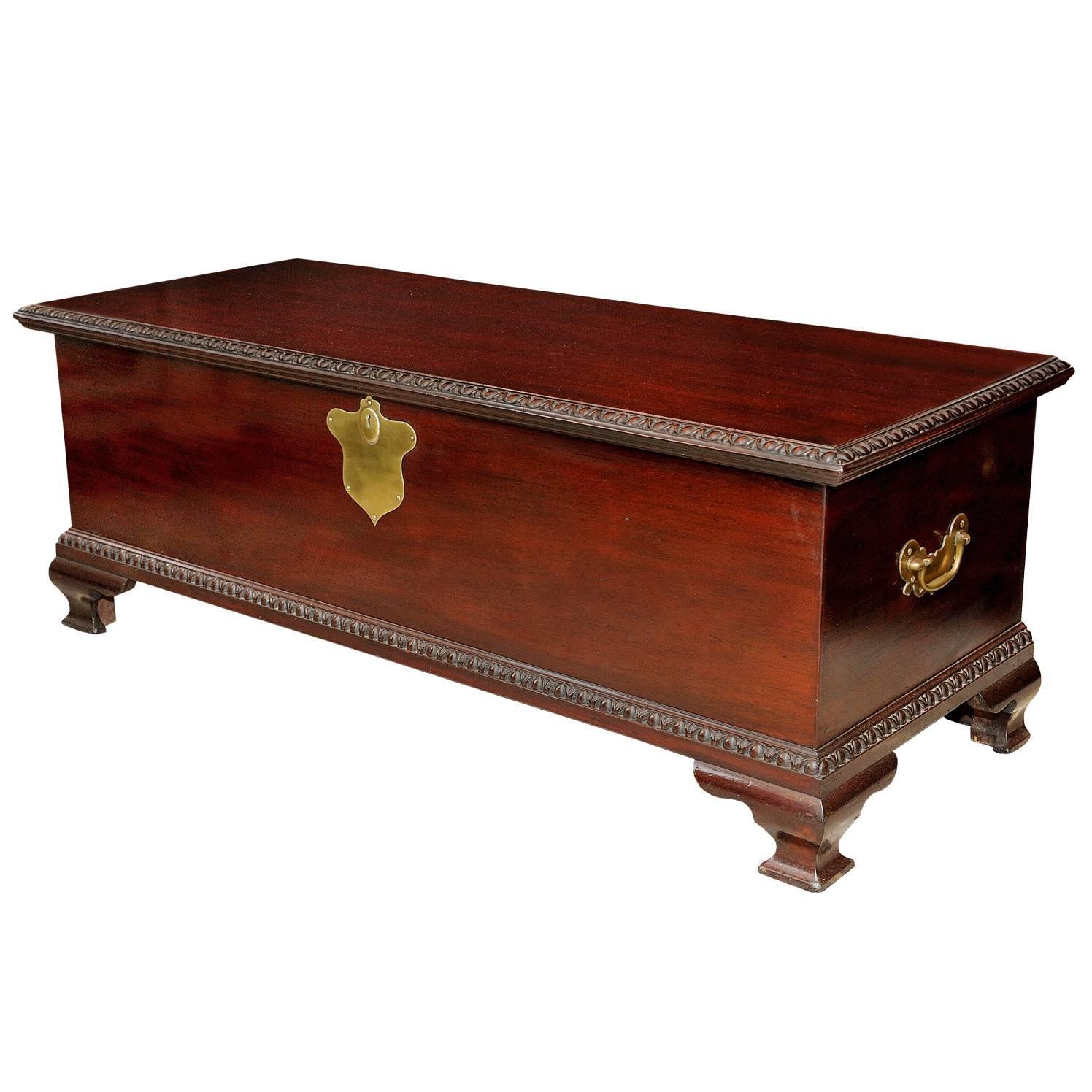 Large Irish Mahogany Blanket Box, circa 1780 For Sale at 1stdibs